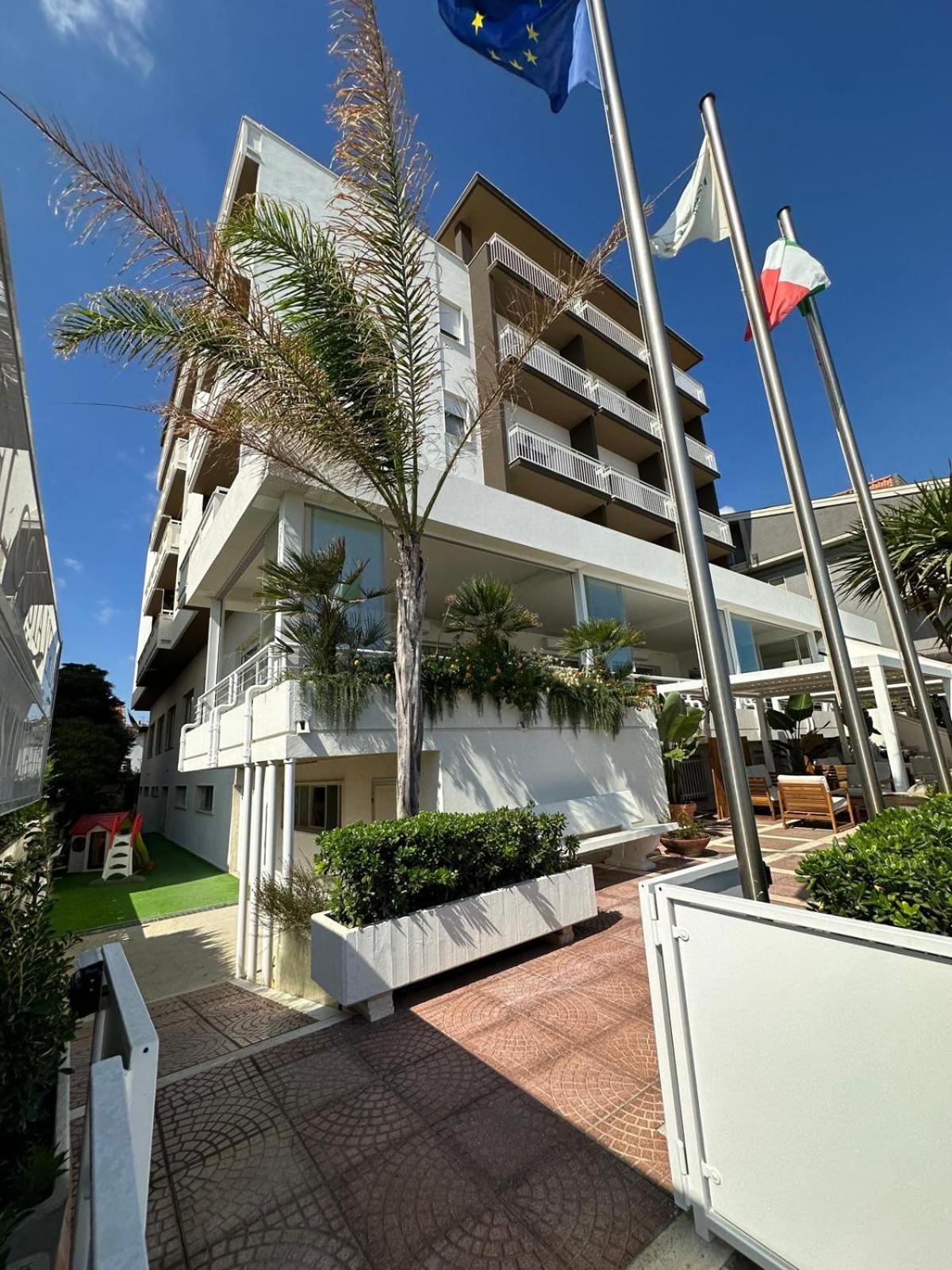 Hotel Costa Verde Pineto Esterno foto
