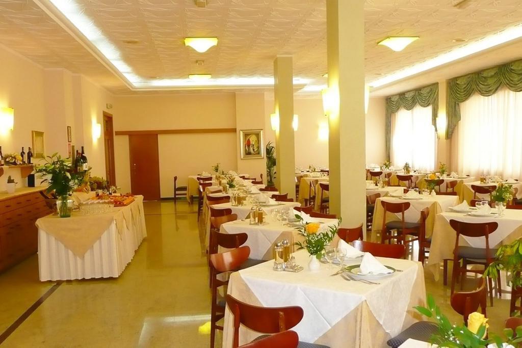 Hotel Costa Verde Pineto Esterno foto